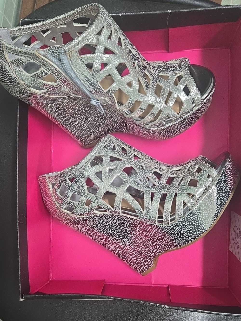 Gianni Bini Silver Metallic Cutout Peep-Toe Wedge Booties